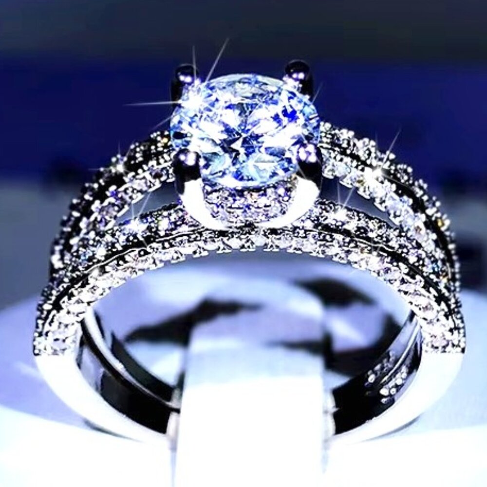 🆕 2Pc Stunning 2.10 Ctw Micro Pave Engagement / Wedding Set In18k White Gold 🆕 - Picture 2 of 6